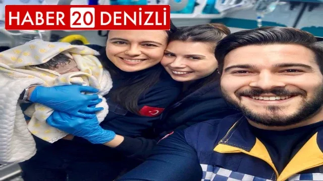 Sabırsız bebek dünyaya gözlerini ambulansta açtı