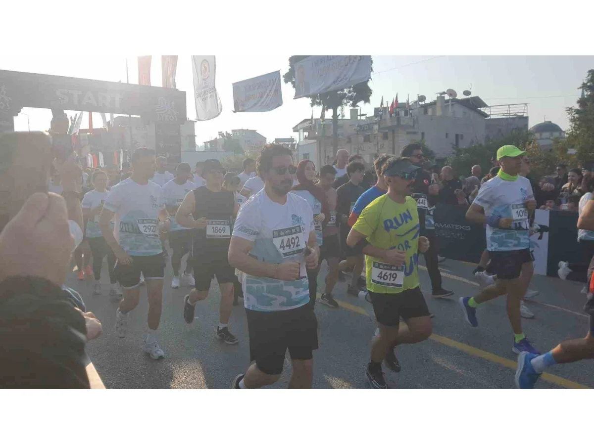Lykos yarı maratonu’nda binlerce kişi koştu