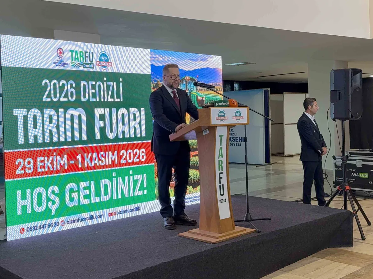 Denizli Tarım Fuarı açılışında kürsüde konuşan Denizli Ticaret Odası Başkan Vekili Ali Taşevli