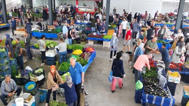 Merkezefendi’de pazaryerleri bayrama özel arife günü kurulacak