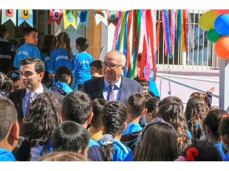 Başkan Arslan, Çamelili öğrencilerin yeni yıl coşkusuna ortak oldu