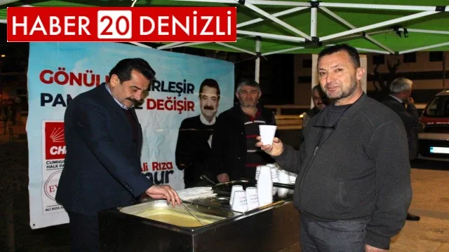 Ertemur sabah ayazında yola çıkan işçilere çorba ikram etti