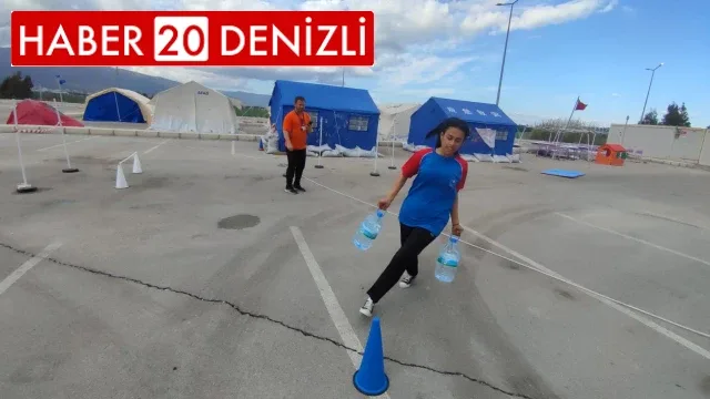 Denizli Halk Eğitimi Merkezleri Ekipleri Çadır Kentte Gençleri Polislik ve Beden Eğitimi Öğretmenliği Sınavına Hazırlıyor