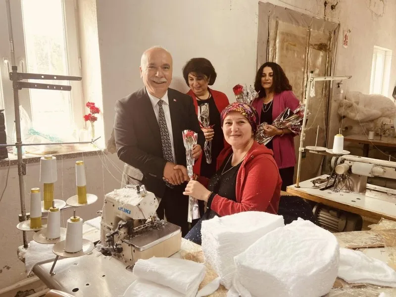 Başkan Yılmaz Dünya Kadınlar Günü’nü kutladı