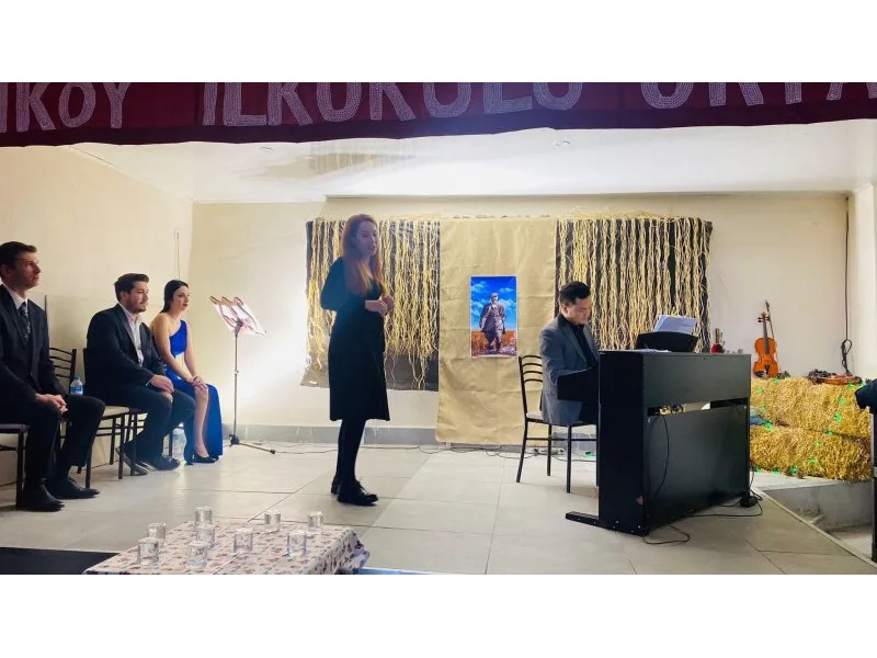 Öğrenciler operayla tanıştı
