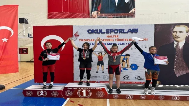 Denizlili genç halterci Türkiye şampiyonu oldu