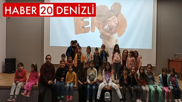 Çamelili Çocuklar Sinemayı Çok Sevdi