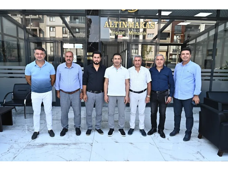 Başkan Erdoğan, Üyeleriyle Bağını Koparmıyor