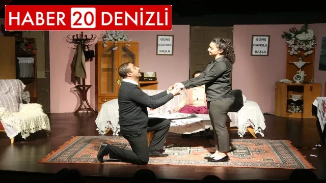 Merkezefendi Kent Tiyatrosu keyifli anlar yaşatıyor