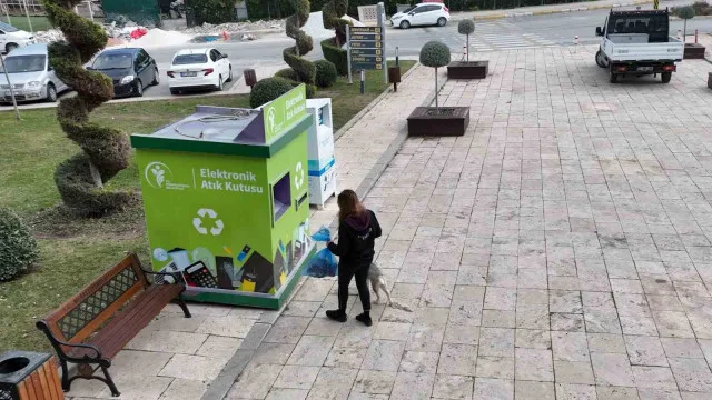 Merkezefendi’de atıklar ayrıştırılarak toplanıyor