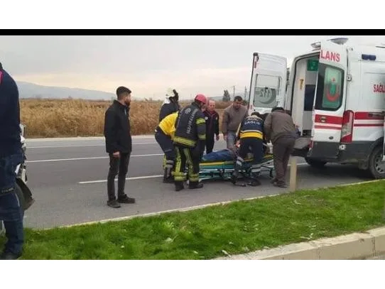 Sarayköy'de trafik kazası;3 yaralı