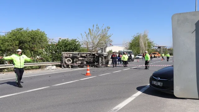 Denizli'de kontrolsüz kavşak yine can aldı