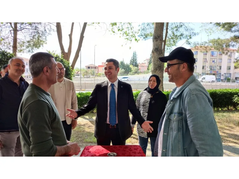 Genç Milletvekili adayı dur durak bilmiyor