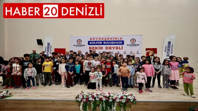 Denizli Büyükşehir afetzedelere moral oluyor