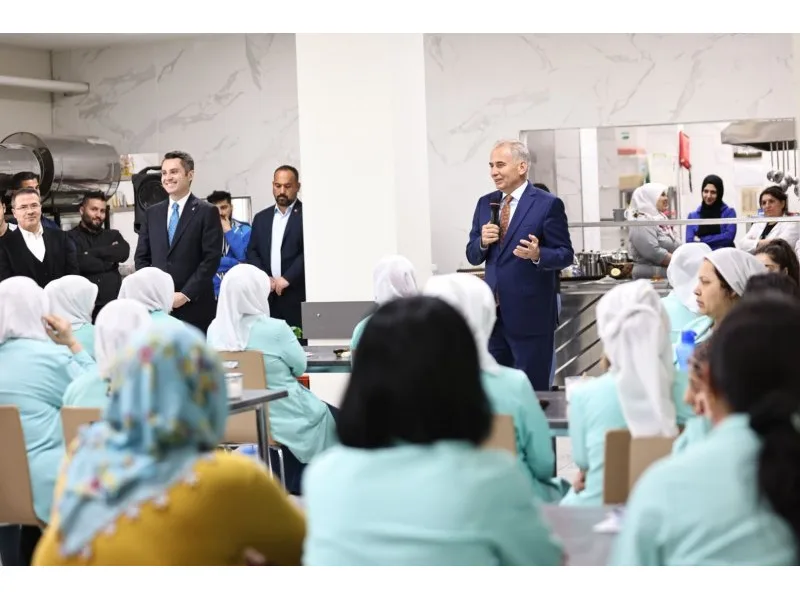 Ekrem Başer tekstil işçilerini ziyaret etti