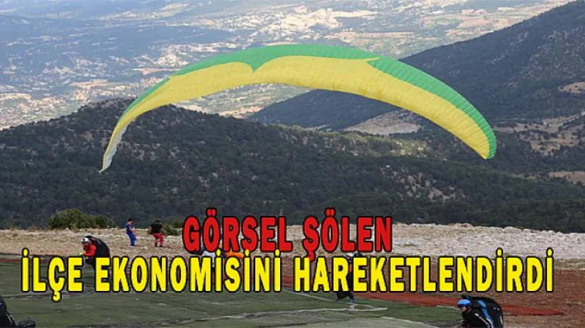 Görsel Şölen İlçe Ekonomisini Hareketlendirdi