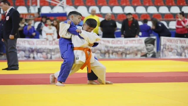 Judo grup şampiyonası Denizli’de başladı