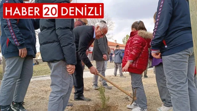 Baklan’da şehide vefa! Baklan Belediye Başkanı Yusuf Gülsever: “Evlatlarımız diktikleri fidanlarla büyüsün”