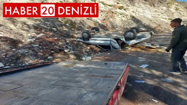 Yoldan çıkarak şarampole uçan otomobil ters döndü: 3 yaralı