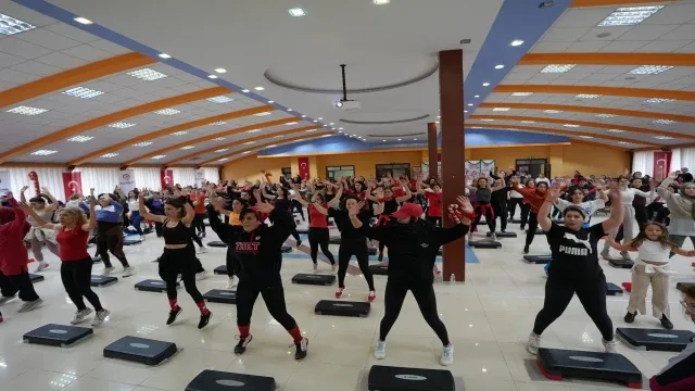 Kadınlar Yeni Yıla Sporla ‘Merhaba’ Dedi