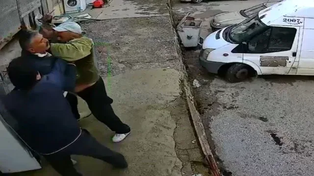 İki arkadaşın tartışması hastanede bitti