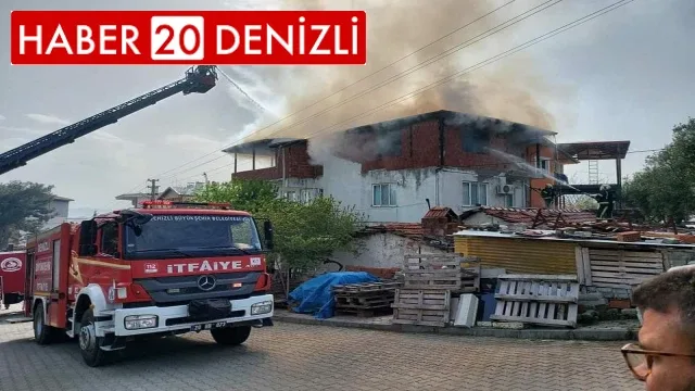 3 katlı binanın çatı katı alevlere teslim oldu