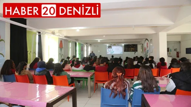 Başkan Arslan tecrübelerini öğrencilerle paylaştı