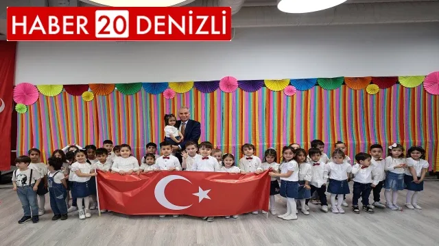 Miniklerden erken 23 Nisan kutlaması