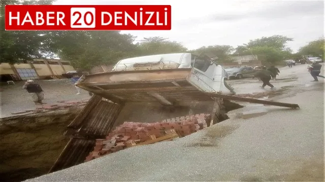 Yol, kamyonu yuttu