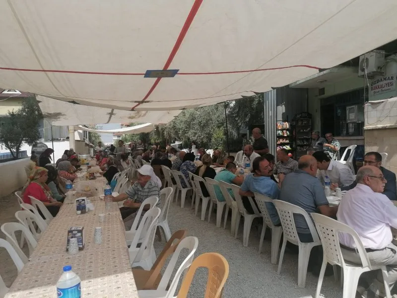 Gültepe Cami Derneği'nden Keşkek ve Aşure Hayrı