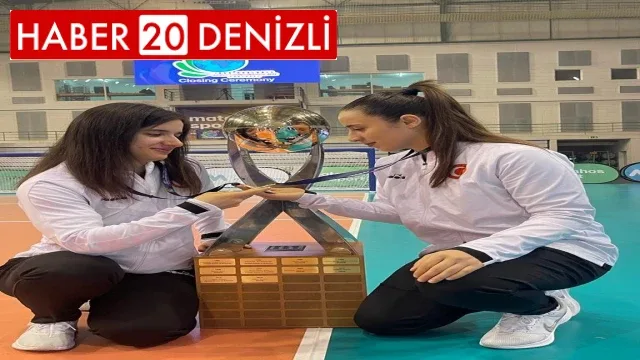 Denizli'nin şampiyon kızlarına görkemli karşılama