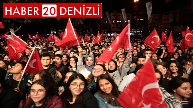 Denizli'de 7’den 70’e Cumhuriyet coşkusu