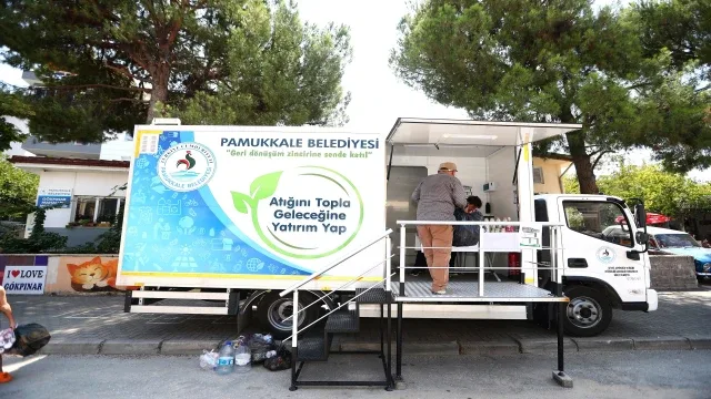 Pamukkale’de Atıklar Mobil Araçla Toplanıyor