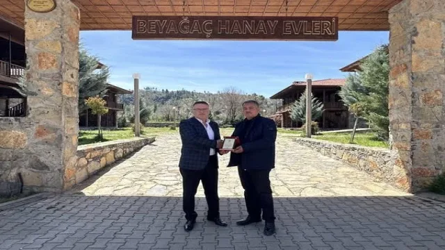 Beyağaç Belediyesinin emektar zabıtasına duygusal veda