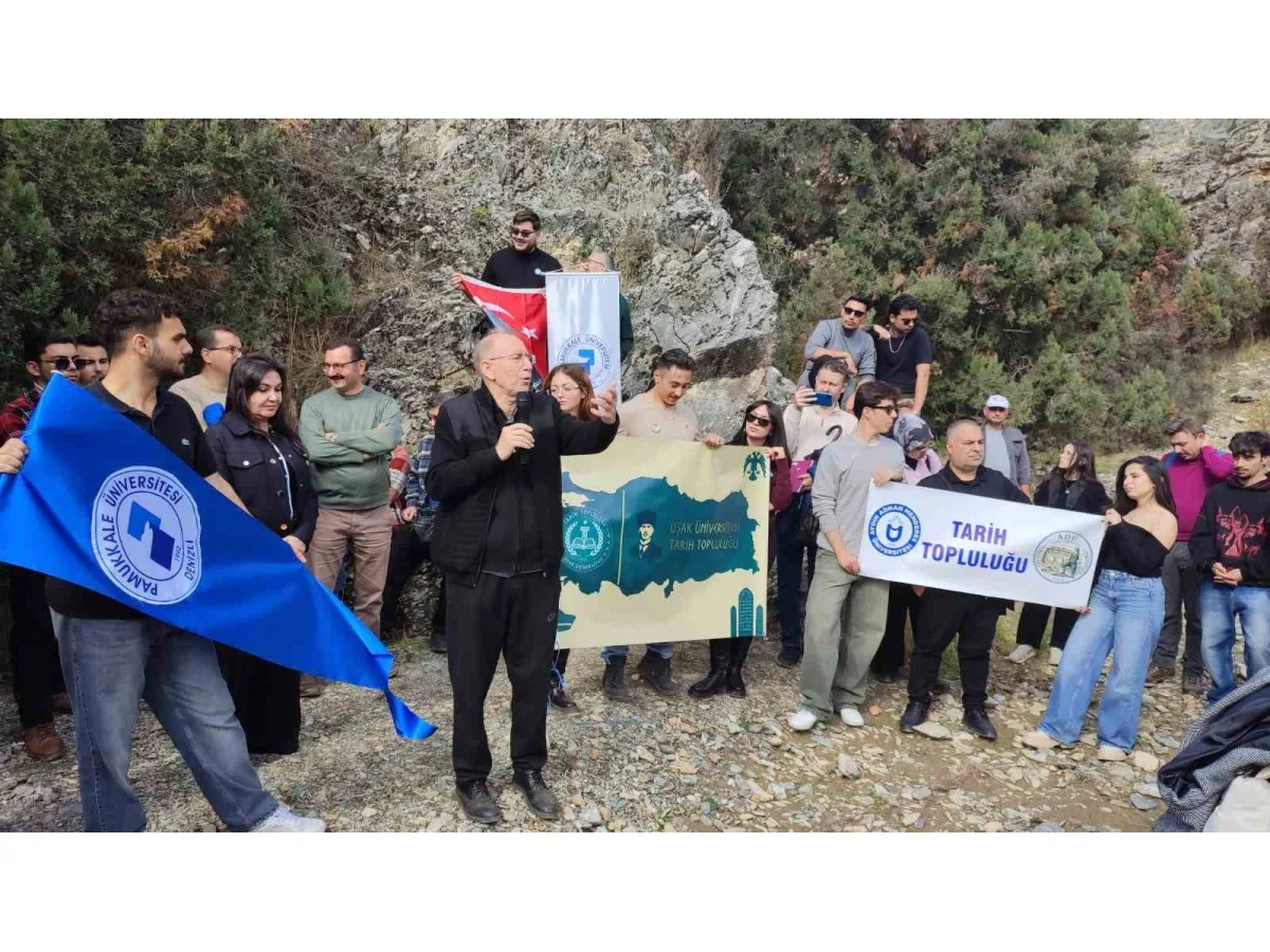 200 öğrenci 850 yıllık sırrı çözmek için savaş alanında ders işledi