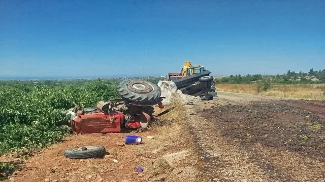Devrilen üzüm yüklü traktörün sürücüsü hayatını kaybetti