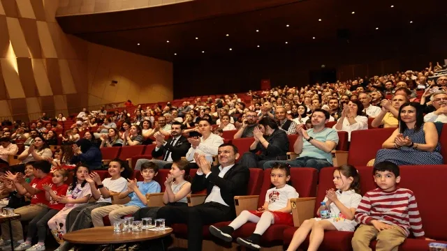 Denizli’de 23 Nisan Şenliği