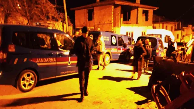 Hastaneden izinli geldiği evinde kardeşi tarafından ölü bulundu