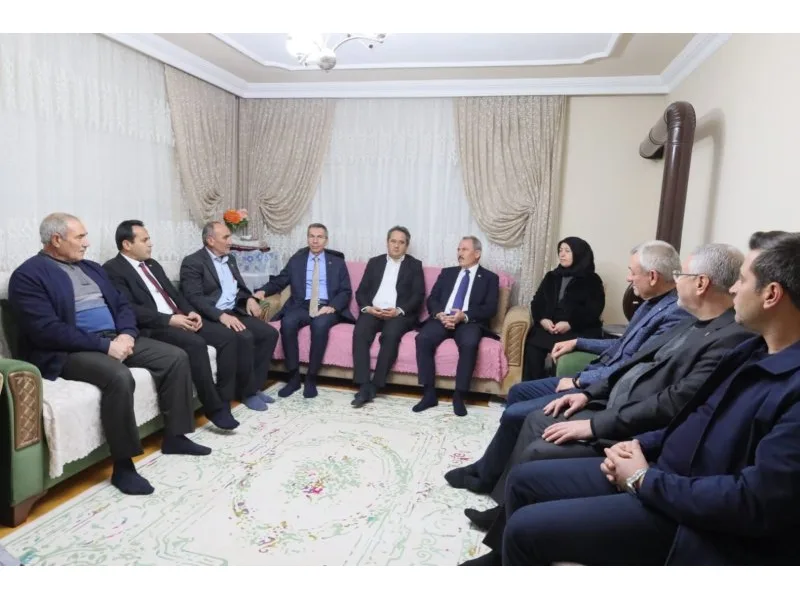 AK Parti Milletvekili Şahin Tin, Kalelilerle buluştu