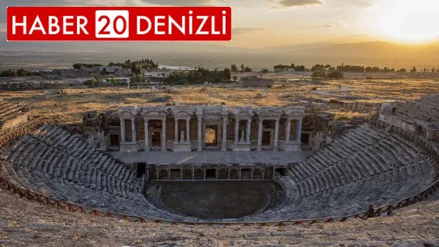 1800 yıllık antik tiyatroda müzik şöleni