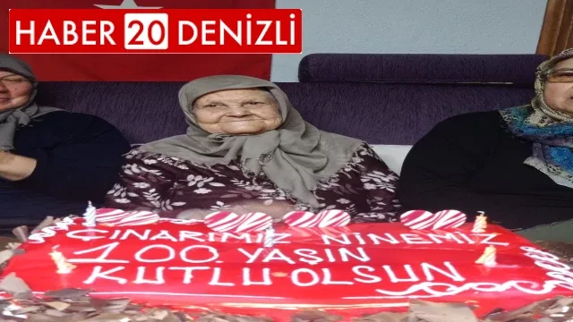 100. yaşına giren yaşlı kadına, torunlarından sürpriz doğum günü