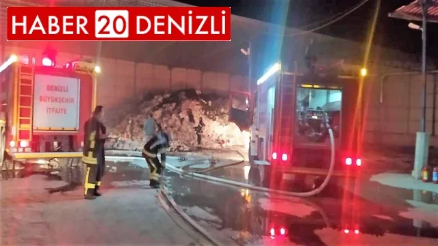 Kazı yaparken çıkan kıvılcım 45 ton pamuğa zarar verdi