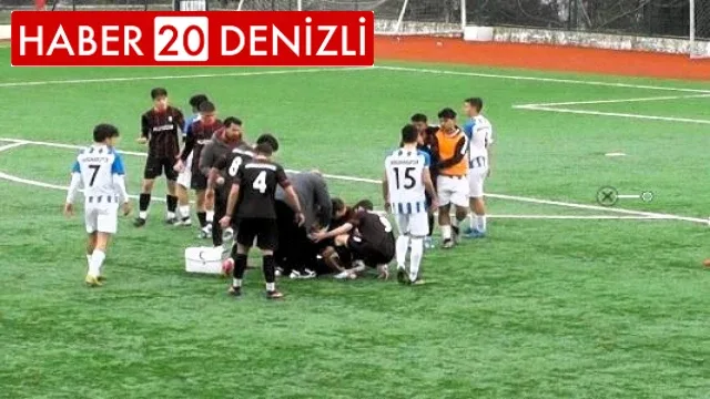 Rakibiyle çarpışan genç futbolcu bilincini kaybetti
