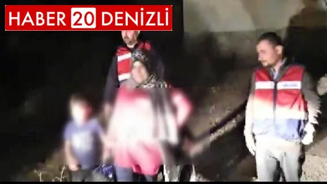 Öz çocuklarını kaçırıp, sevgilisine eski kocasından fidye istetti