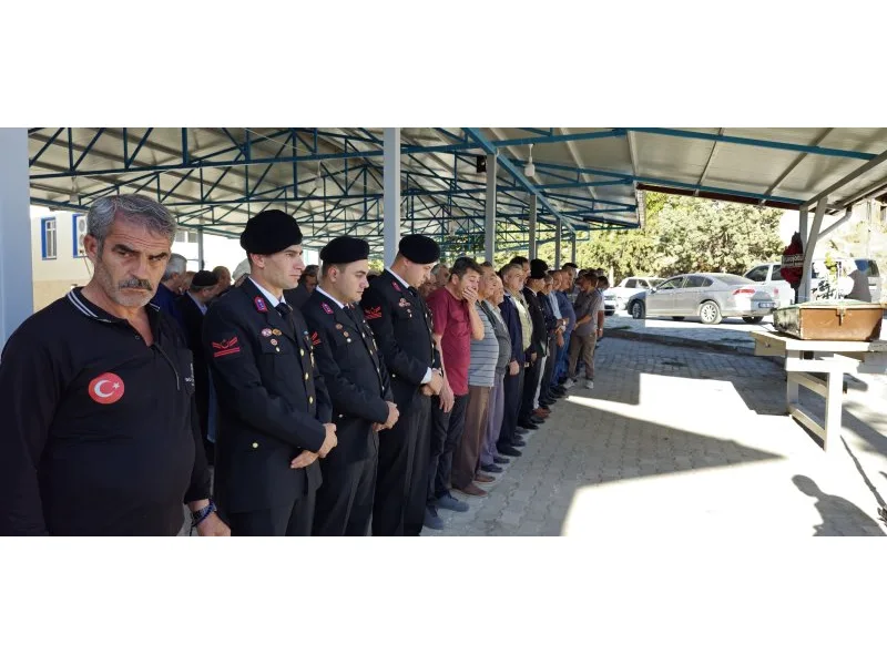 Şehit babası son yolculuğuna uğurlandı