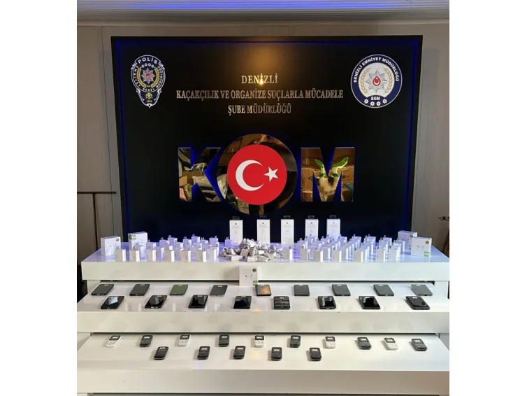 Denizli'de kaçak telefon operasyonu
