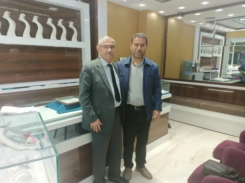 Denizli’nin en renkli aday adayı esnaf ziyaretlerine başladı