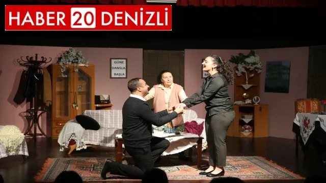 Merkezefendi Kent Tiyatrosu perdesini açıyor