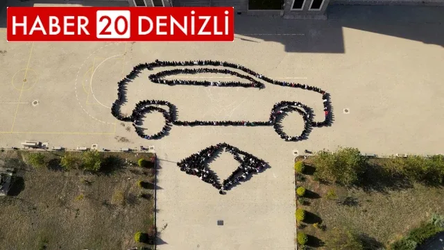 Denizli’de lise öğrencilerden 'Togg' koreografisi