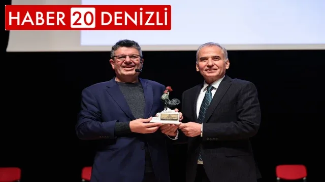 Binlerce vatandaş akın etti, 3 büyük salon doldu taştı